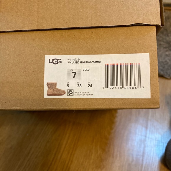 Ugg boots - Picture 4 of 4